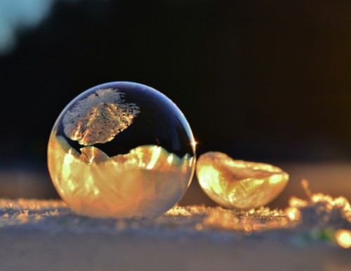 frozen-in-a-bubble-by-angela-kelly-1-650x503
