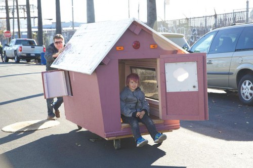 recycled-homeless-homes-project-gregory-kloehn-17