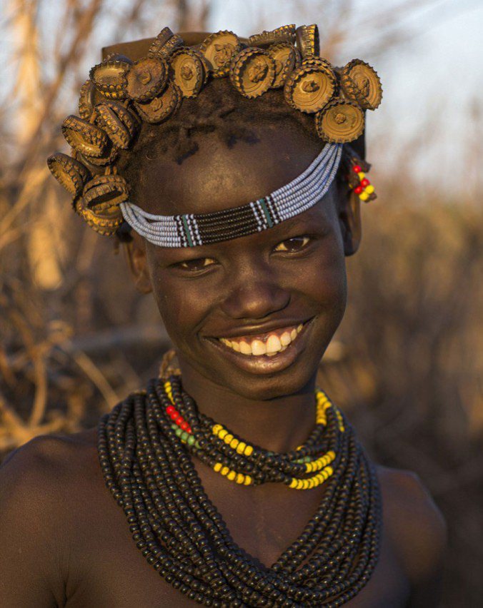 tribe-recycled-headwear-eric-lafforgue-ethiopia-7-e1444155686102-677x853